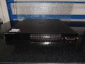 Dell PowerConnect 8132F 24 ports SFP + commutateur double alimentation intégré module 40G 05KFVW - Photo 1/4