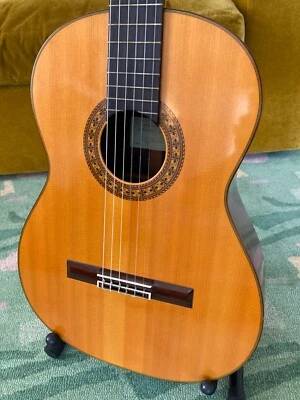Hiroshi Komori No. 12 guitarras clásicas 1974 - madera maciza, firmadas (como Kohno 30) Foto 1 de 4