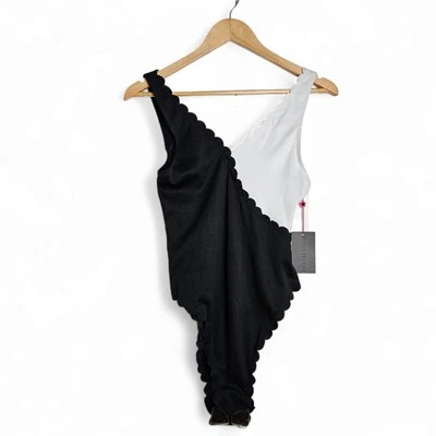 South Beach NWT Color Block Scallop Edge One-Piece Swimsuit Bathing Suit Size 12 - Image 1 of 4