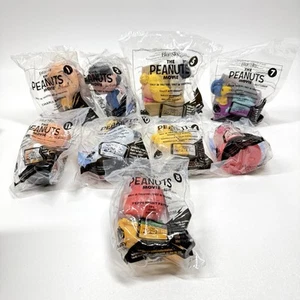 Lot Of 9 Peanuts 2015 McDonald’s Happy Meal Toys Sealed - Picture 1 of 6