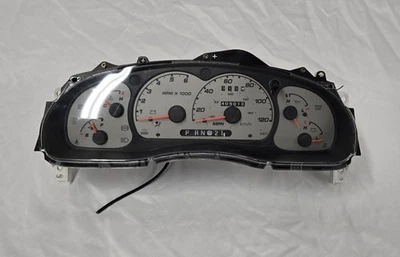 01-03 福特 Ranger Super Cab 3.0L 速度表仪表组 ID-3L5T-10849-NA — 第 1/4 张图片