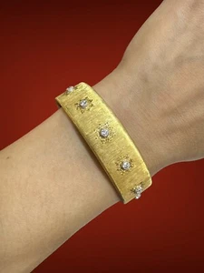 Precioso brazalete de diamantes Buccellati Macri Classica de oro amarillo y blanco de 18 k - Imagen 1 de 6