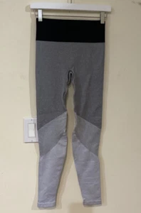 Aerie Women’s Seamless Color Block Gray Leggings - Picture 1 of 6