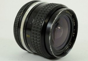 Nikon Nikkor 28mm f/3.5 Non-Ai 35mm Camera Lens