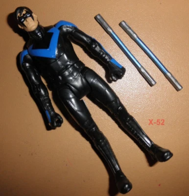 Figura Nightwing DC Multiverso Batman Universo antiguo petirrojo juguete adolescentes titanes Foto 1 de 4