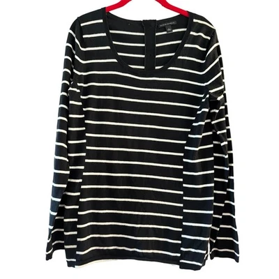 Свитер Banana Republic в полоску черный белый хлопок на пуговицах сзади размер большой  - Изображение 1 из 4