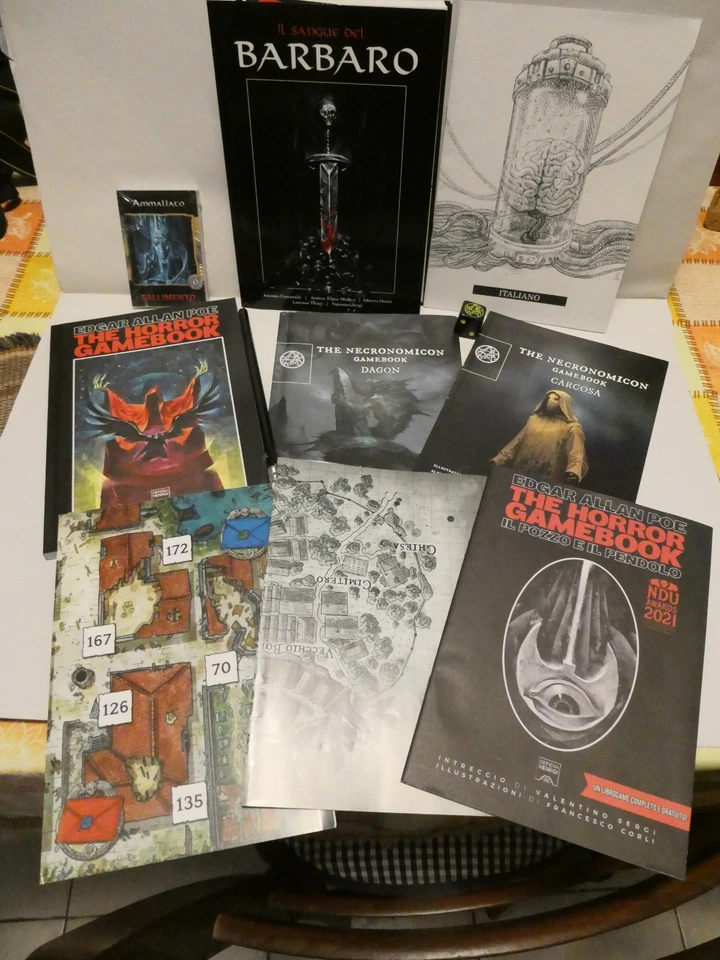 LOTTO WEIRD GAMES ROBERT HOWARD LOVECRAFT EDIZIONI OFFICINA MENINGI + DISEGNI - Immagine 1 di 4