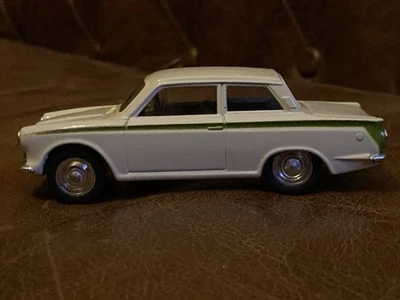 Corgi Classic Cars D708/1  Ford Lotus Cortina Mark 1 1:43 - Photo 1/4