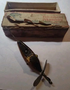 Heddon Stanley corteza de cerdo sin malezas C 1920 ojo de vidrio con caja original hecha jirones - Imagen 1 de 12