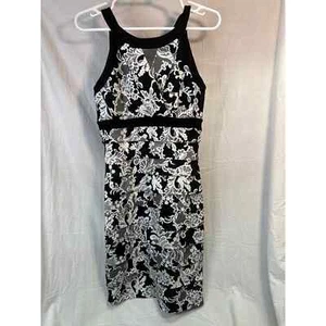 Vestido adelgazante blanco y negro White House Black Market talla 6 - Imagen 1 de 6