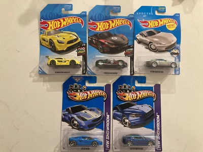 Hot Wheels HW Showroom/Race Day/Roadsters Lotus Aston Martin Mercedes (Lote de 5) Foto 1 de 4