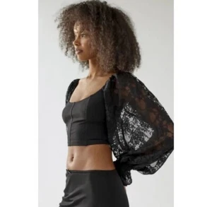 URBAN OUTFITTERS Cynthia Lace Sleeve Blouse Cropped Top Size L - Bild 1 von 5