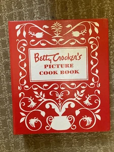 Betty Crocker's Picture Cookbook Facsimile Edition 1998  5 Ring Binder - Picture 1 of 2