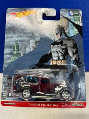 Autobús de reparto Dodge Batman 1934 Hot Wheels Real Rider's Premium DC 1/64 Foto 1 de 2