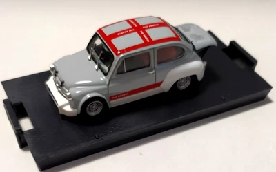 BRUMM 1:43 AUTO FIAT ABARTH 1000 Gr.2/70 PRESENTAZIONE UFFICIALE 1970    R370-01 - Immagine 1 di 2