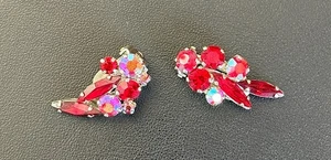 1950s Red & Aurora Borealis Rhinestone Clip Earrings Mid-Century Glam - Picture 1 of 3