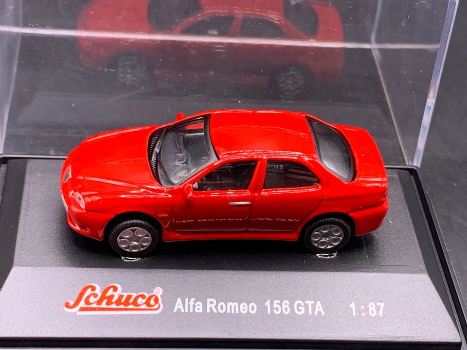 Coche modelo Schuco 1:87 H0 Alfa Romeo 156 GTA rojo Foto 1 de 1