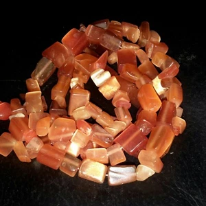 Glass Cat Eye Chips, 5-10x4-7x5-6mm,Light Salmon, 33"Strand, Free Post Oz Seller - Imagen 1 de 2