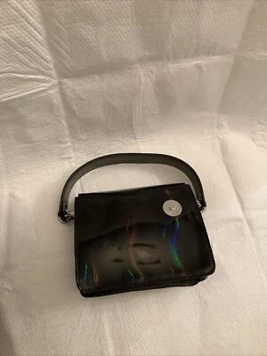 Bolso Bandolera KARA Negro Brillante Charol Pequeño Nuevo sin Etiquetas Foto 1 de 4