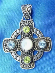 "BA" Suarti Sterling Silver & 18K Gold Topaz Mop Peridot Cross Necklace Pendant - Picture 1 of 1