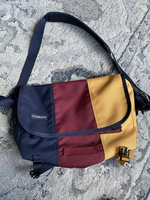 Timbuk2 Classic Messenger Bag Eco Small Lightbeam 15.2"H x 10.6"W x 5"D - Image 1 of 4