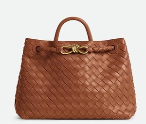 Bottega Veneta Andiamo Medium Amber Colour Leather Top Handle Bag New - Picture 1 of 5