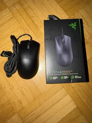 Razer DeathAdder V3 Gaming Maus - Schwarz, Ergonomic Esports, 59g - Bild 1 von 3