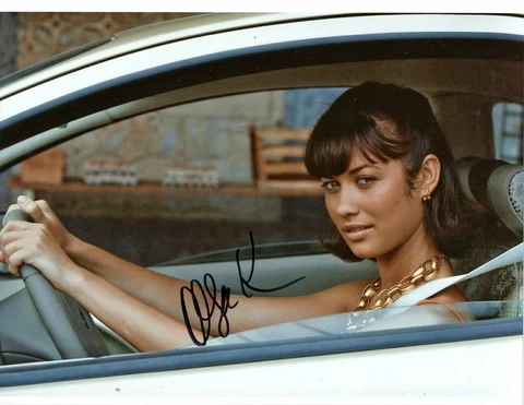 OLGA KURYLENKO  JAMES BOND AUTHENTIC SIGNED AUTOGRAPH QUANTUM OF SOLACE 10-8 COA Cover