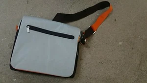 BELKIN Laptop Messenger Bag - Notebook-Tasche Umhängetasche Aktentasche  - Bild 1 von 4