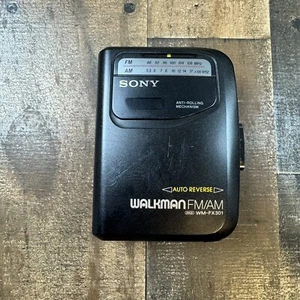 Sony Walkman WM-FX301 Radio AM/FM Autoreverse Cassette Player - Picture 1 of 10