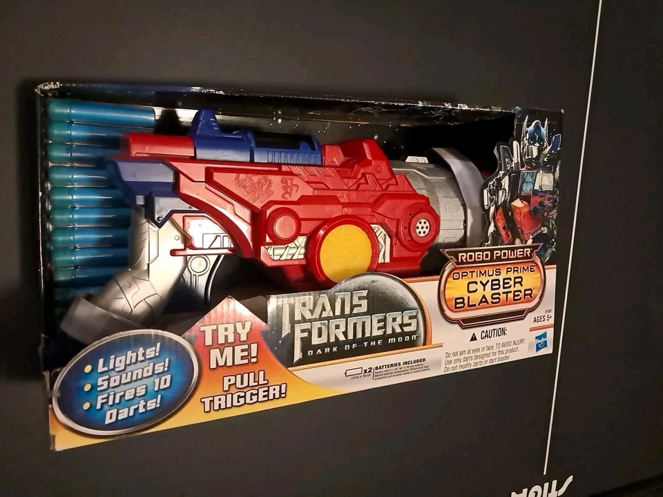 TRANSFORMERS Dark Of The Moon NERF CYBER BLASTER Optimus Prime LIGHTS & Sounds - Image 1 of 3