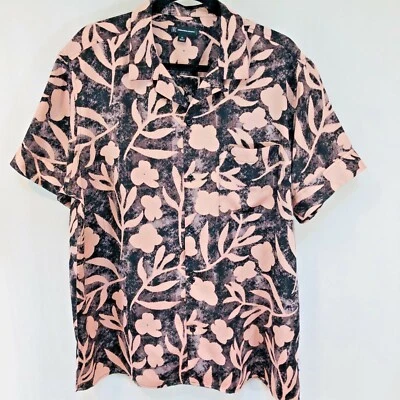 Conceptos internacionales. INC. Camisa Hawaiana Hombre Talla XL. Negro con flores rosas Foto 1 de 4