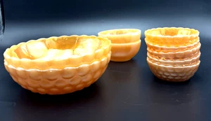 Vintage Fire King Peach Luster Bubble Servierschüssel Set Neunteilig groß mittel - Picture 1 of 18