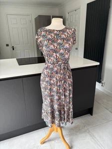 Wallis Petite Size 10 Floral Summer Dress Midi Tiered Tie Belt Holiday - Picture 1 of 12