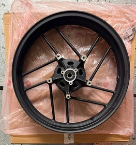 CERCHIO ANTERIORE VOGE BRIVIDO 125R ART. 290020723-0001 - Foto 1 di 1