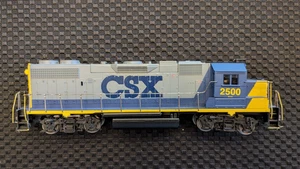 Athearn HO EMD GP38-2 Locomotive CSX #2500, runs great! LN - Picture 1 of 6