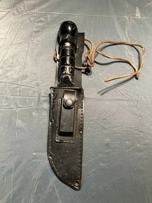 Faca de sobrevivência estilo Rambo vintage dos anos 1980 com bússola e bainha incompleta pobre CN - Imagem 1 de 4