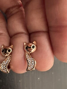585 14K RG Stamped Natural Zircon Fox Stud Earrings - Picture 1 of 11