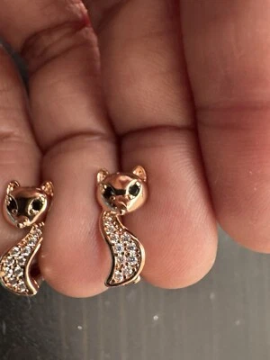 Pendientes de zorro de circón natural estampado 585 14K RG Foto 1 de 4