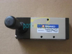 1PC NEW SHAKO TSV8753-02M Manual Valve 5/3WAY HAND CONTROL VALVE - Picture 1 of 1