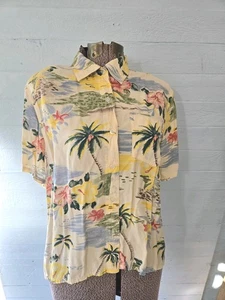 Camisa con botones estampado tropical hawaiano vintage Solutions para mujer talla grande - Imagen 1 de 6