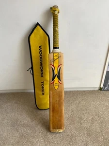 RARE WOODWORM KEVIN PIETERSEN CRICKET BAT SIZE 5. PLEASE READ FULL ADVERT - Picture 1 of 20