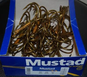 25 Pack Mustad 3551 Size 12/0 Bronze Ringed Style Treble Hooks Big Game Snagging - Picture 1 of 2