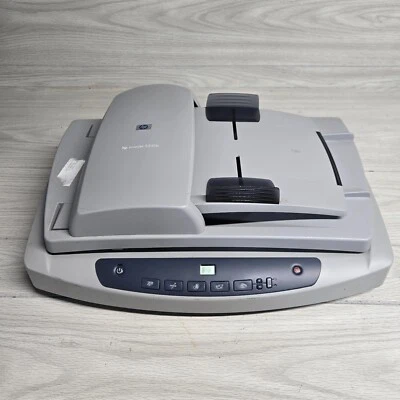HP ScanJet 5550C Flatbed Scanner with 35-Sheet Auto Document Feeder - Image 1 of 4