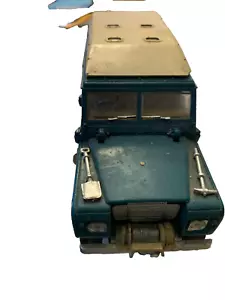 Station Wagon vintage Polistil 1/25 S49 Land Rover LWB verde buone condizioni - Foto 1 di 3