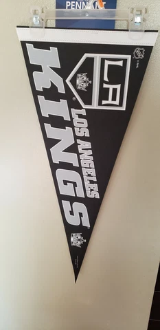 LOS ANGELES KINGS HOCKEY WINCRAFT NHL FELT PENNANT Cover
