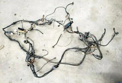 2003 MERCEDES-BENZ E320 3.2L V6 RWD CHICOTE DE FIOS DO MOTOR LOTE 524 FABRICANTE DE EQUIPAMENTO ORIGINAL - Imagem 1 de 4