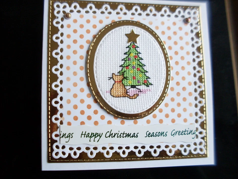HAND MADE COMPLETED  CROSS  STITCH  CARDS . CHRISTMAS CAT - Image 1 of 1