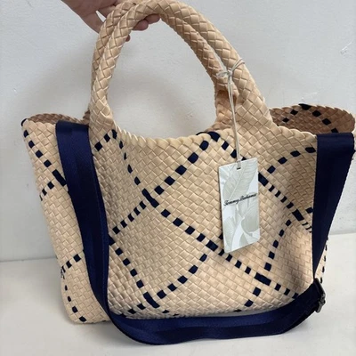 Bolso de Hombro Tommy Bahama Nuevo con Etiquetas $168 Playa Tejido Melocotón y Azul Marino Foto 1 de 4