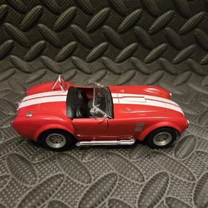 Kinsmart 1:32 1965 Shelby Cobra 427 S/C Red White Stripes Diecast Car - Picture 1 of 3